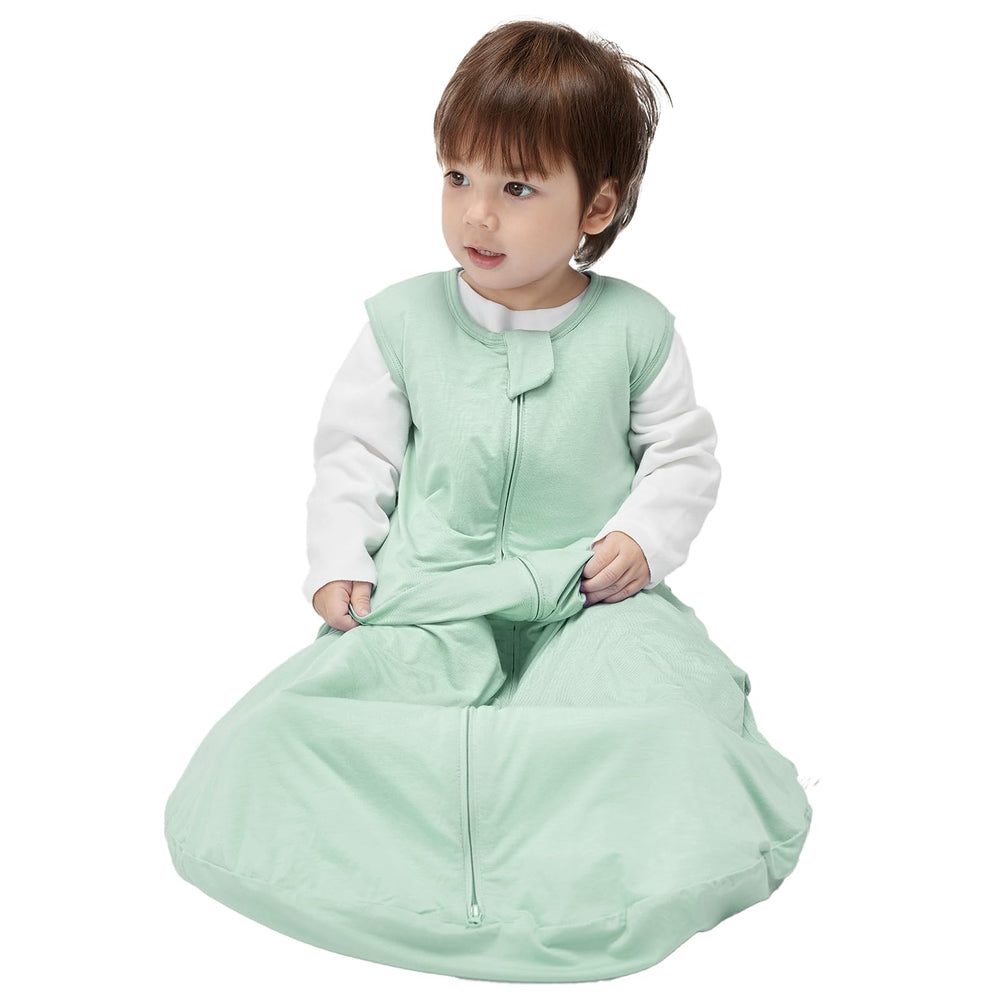 Duomiaomiao hip-friendly-neckline-design supports safe movement for growing babies.