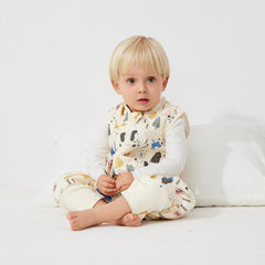 Duomiaomiao crotch-snaps sleep sack simplifies diaper changes safely.