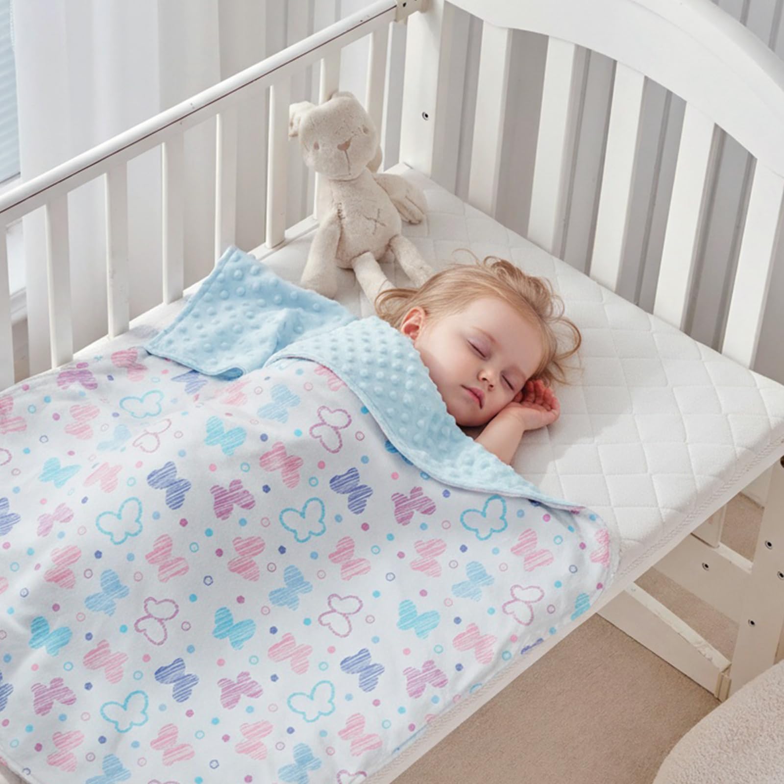 DuShow Butterfly blanket car-seat use provides portable warmth on trips