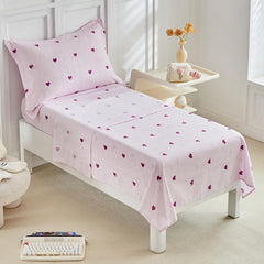 DuShow Purple Star pillowcase protects delicate skin during naps.