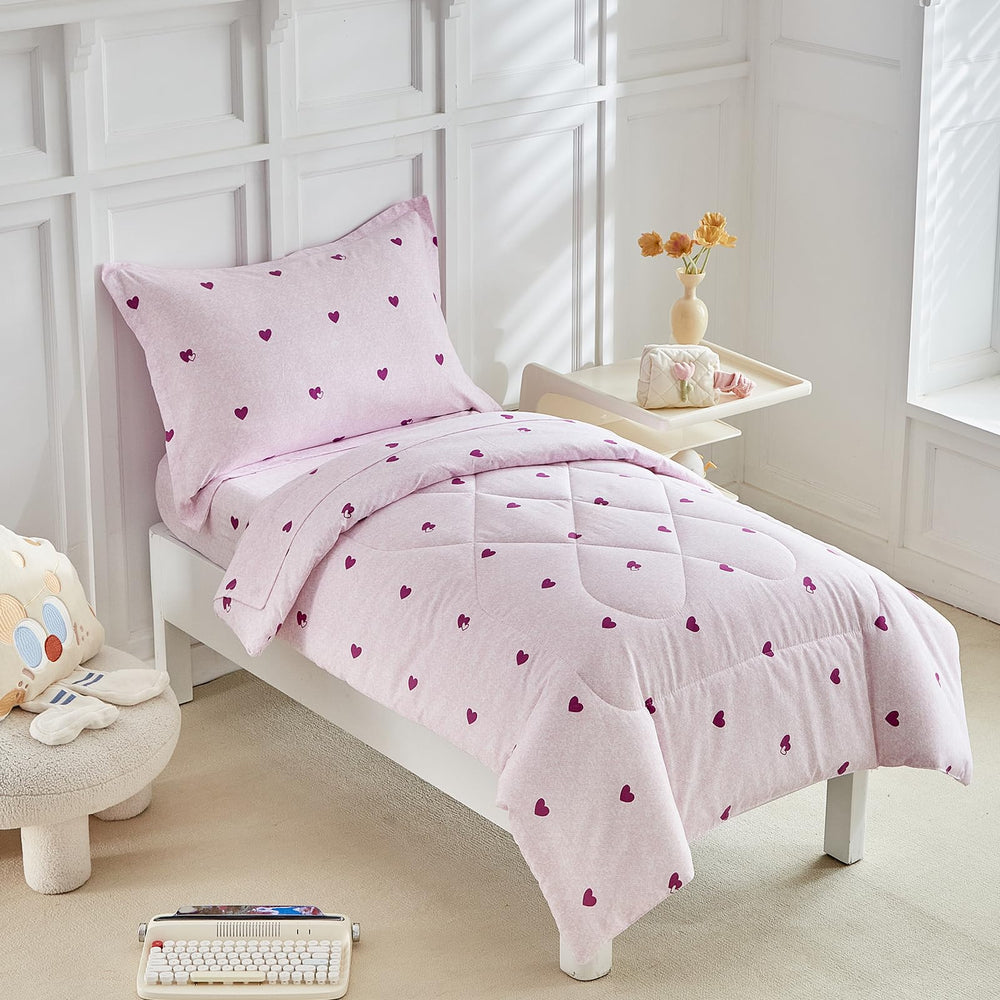 DuShow toddler bedding set in bag makes gifting and storage easy.