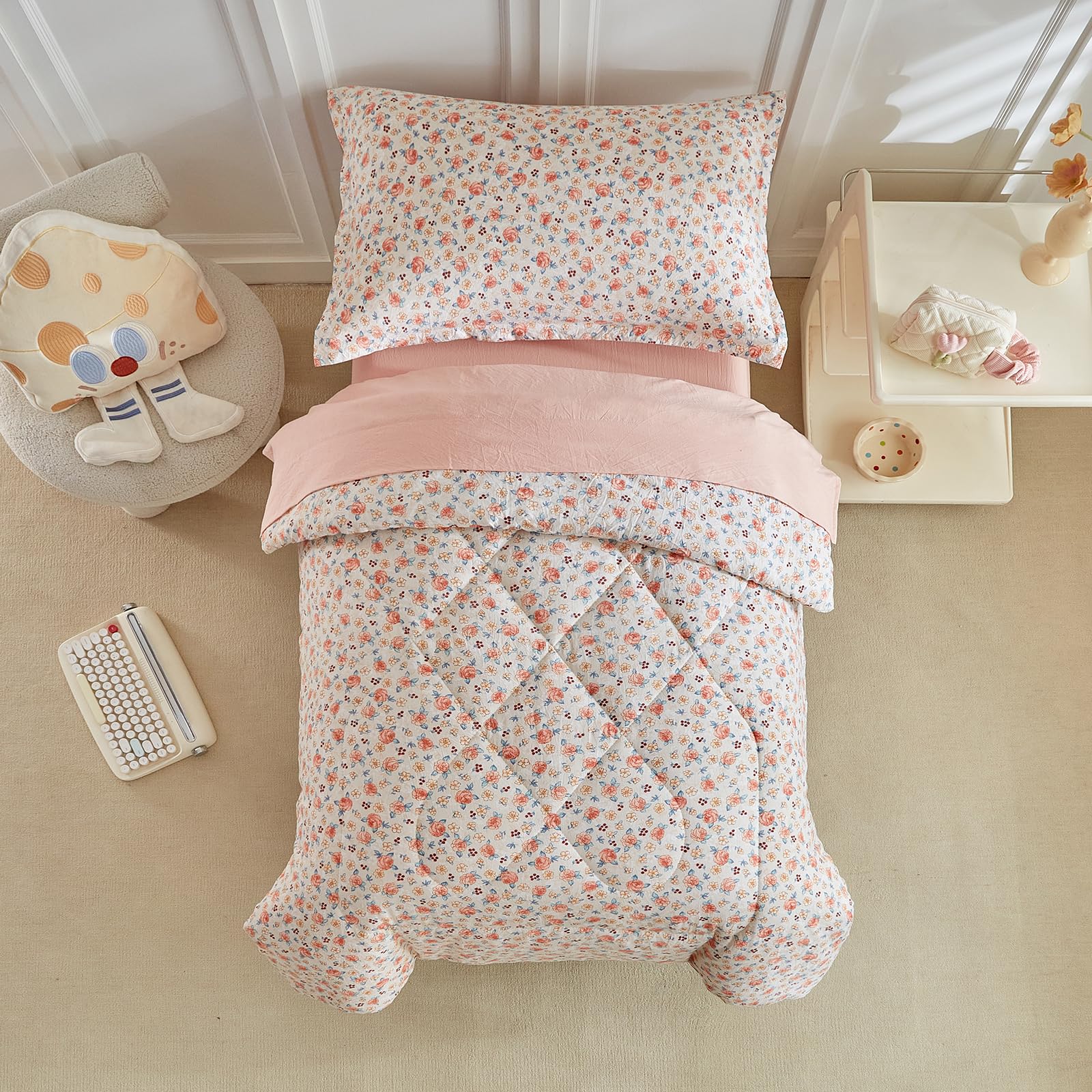 DuShow Toddler Bedding Set in bag, organized 4-piece set ready for gifting