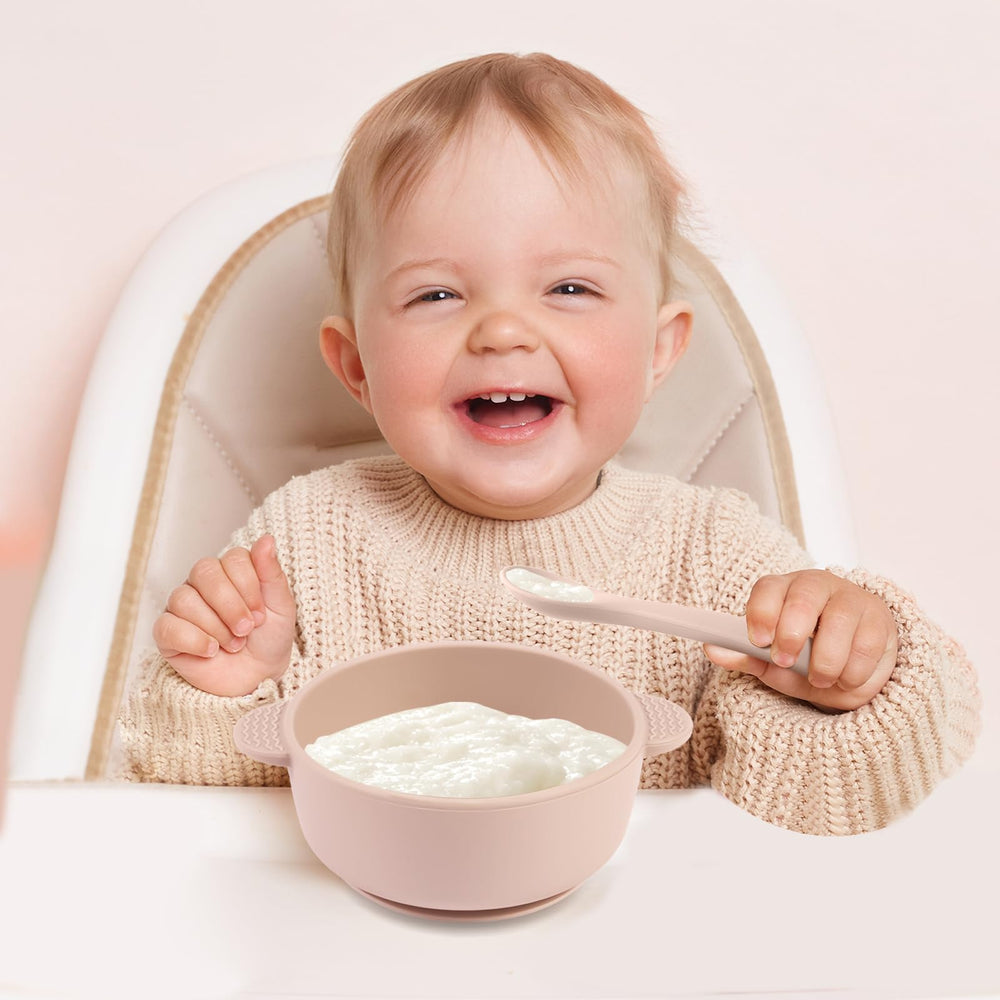 Eascrozn feeding set in bright colors encourages mealtime interest
