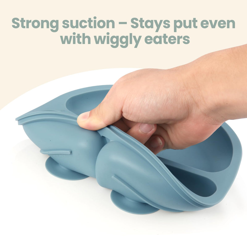 Eascrozn colorful toddler utensils encourage exploration of new foods at mealtime.