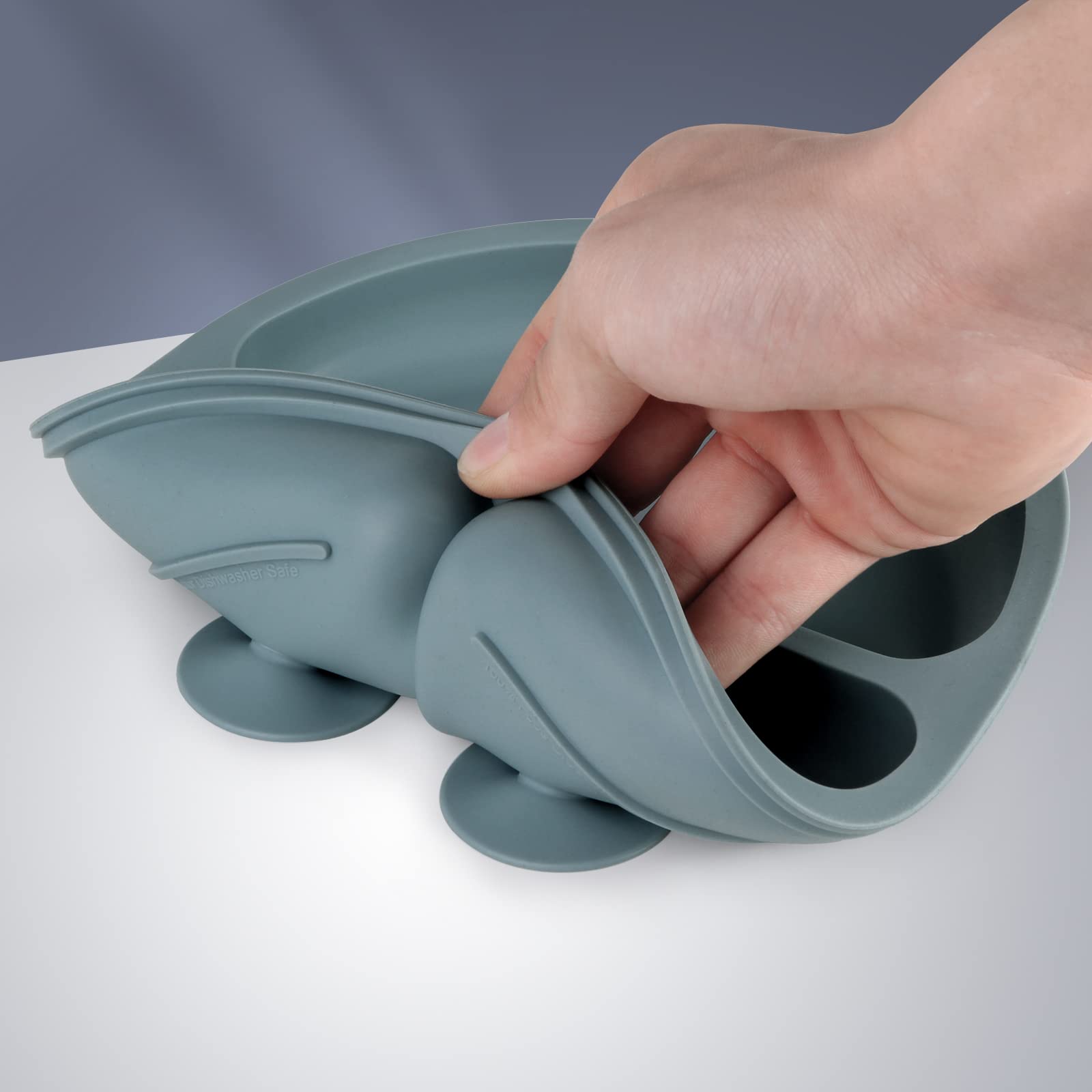 Eascrozn non-slip plates stay steady on high chairs for independent feeding.