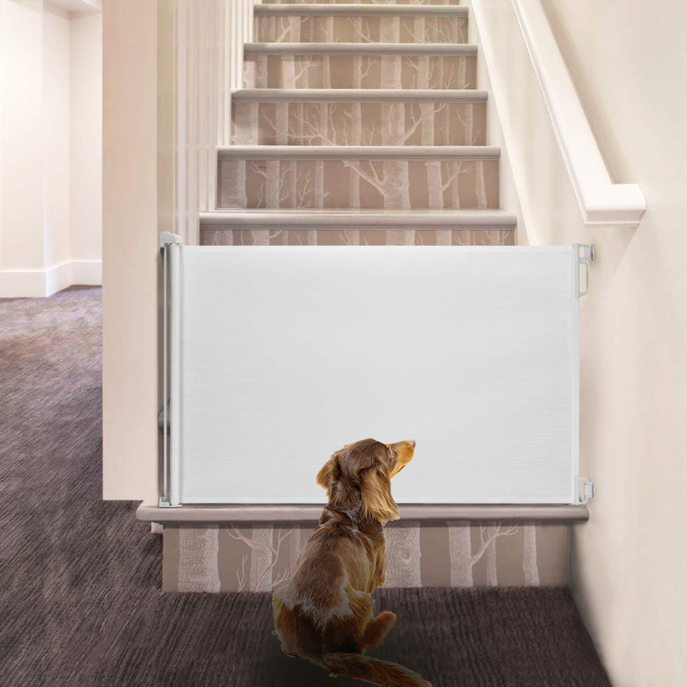 EasyBaby retractable gate one handed operation in use