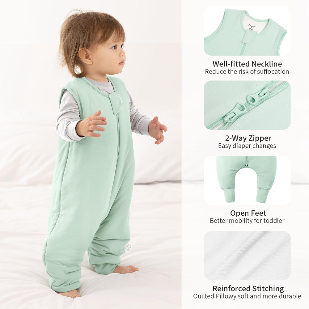 EasyFi sleep sack with feet design supports movement while keeping warmth.