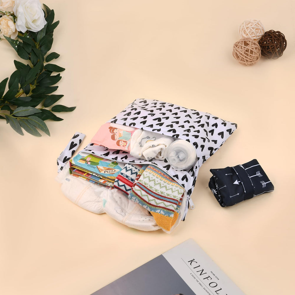 Eaxin wet bag multi-function use stores diapers, swimsuits, or gym gear.