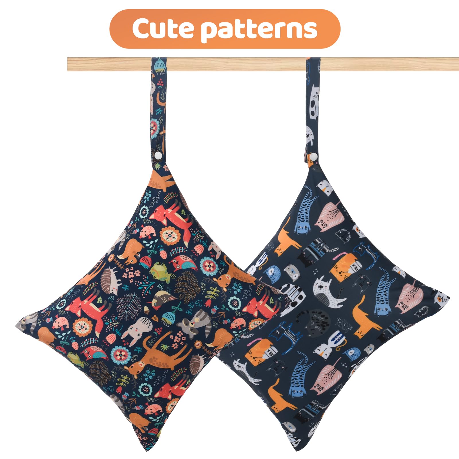 eaxin snap-handle wet bag attaches to stroller or diaper bag for convenience