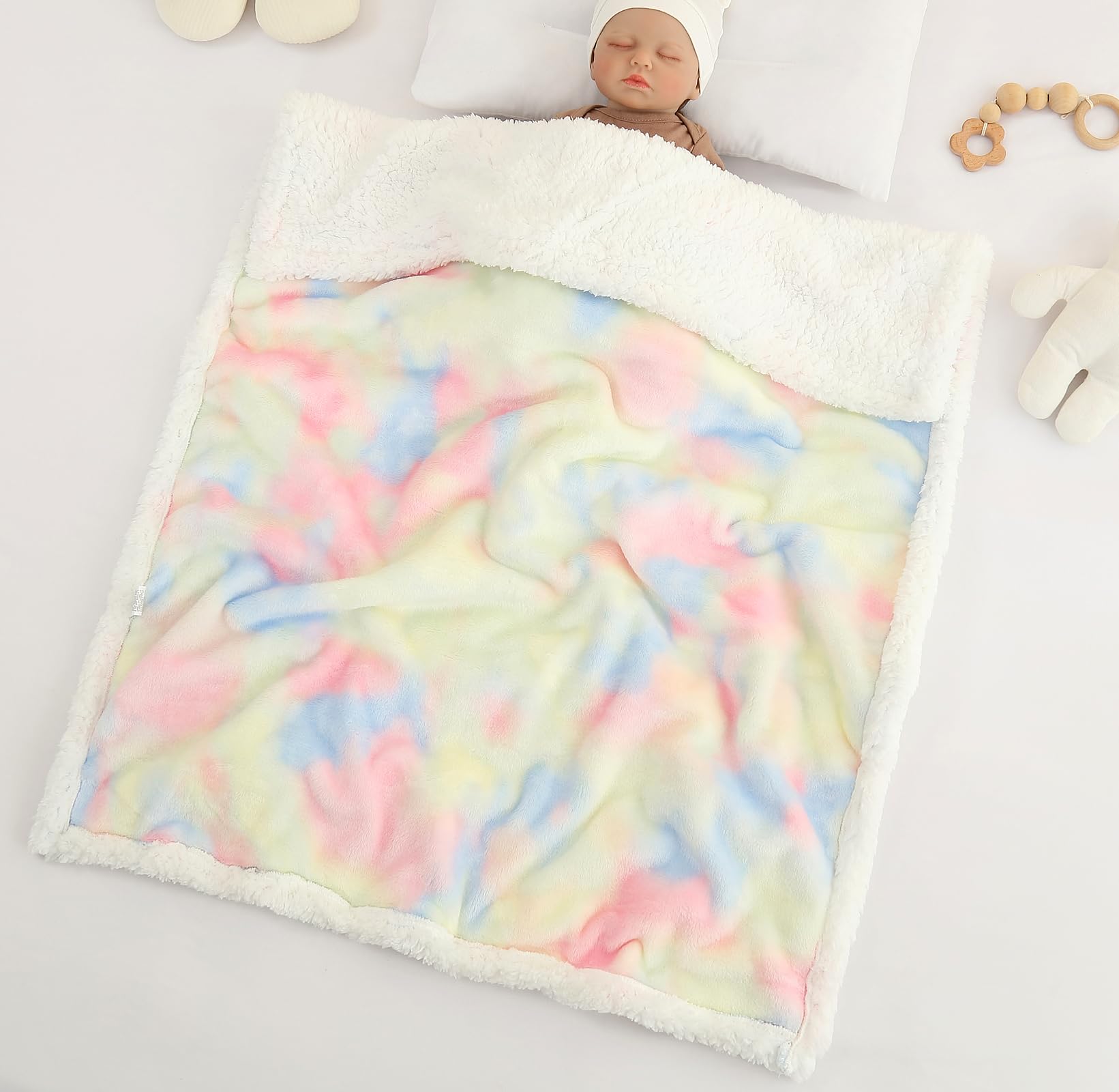 ECHERY blanket in crib, adding gentle warmth during nap time