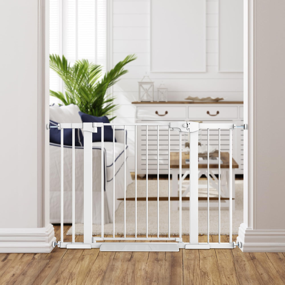 Edmyre Easy Step Walk-Thru Gate front view demonstrates adjustable safety for busy homes