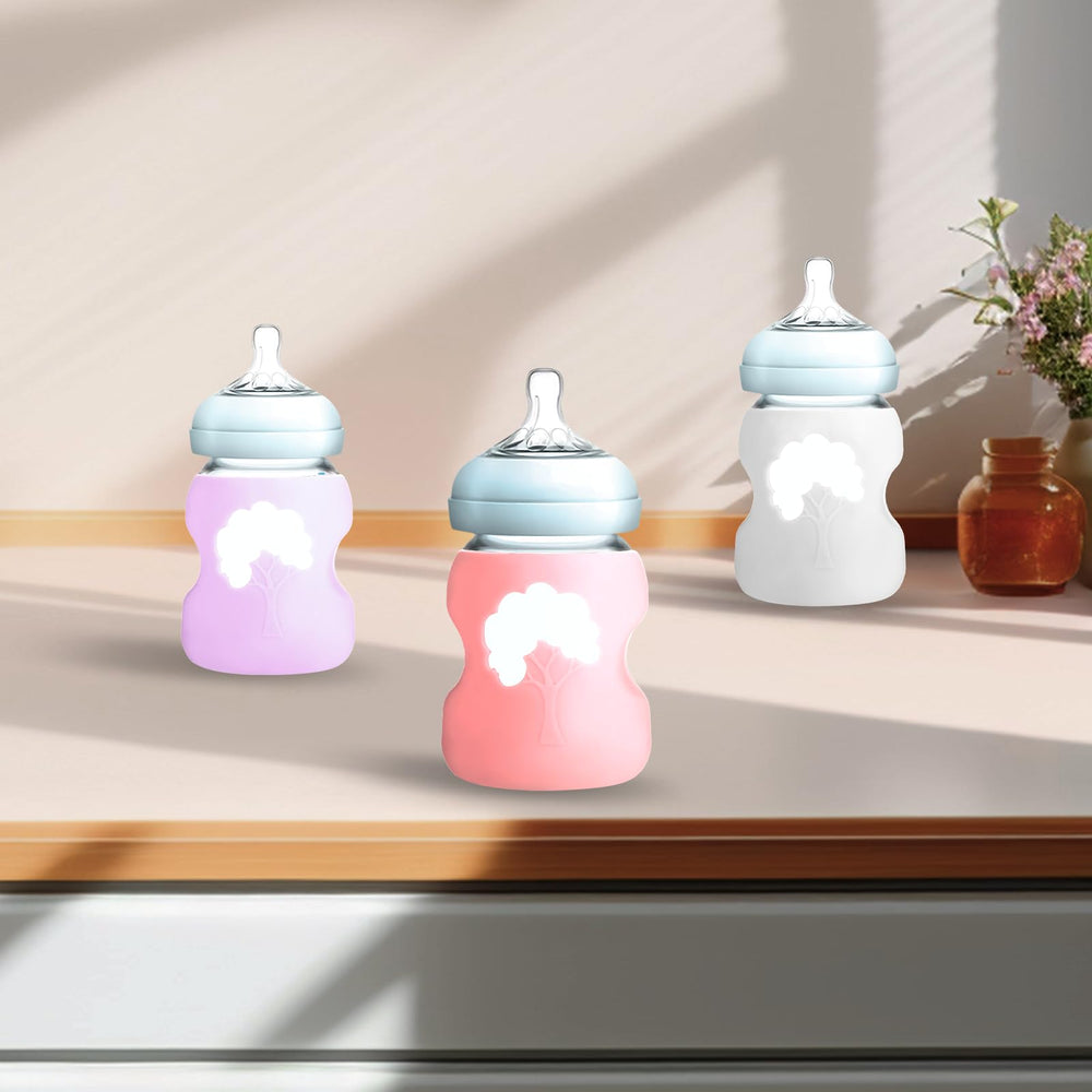 EeYahYong bottle sleeve provides drop protection and stylish look for baby bottles.