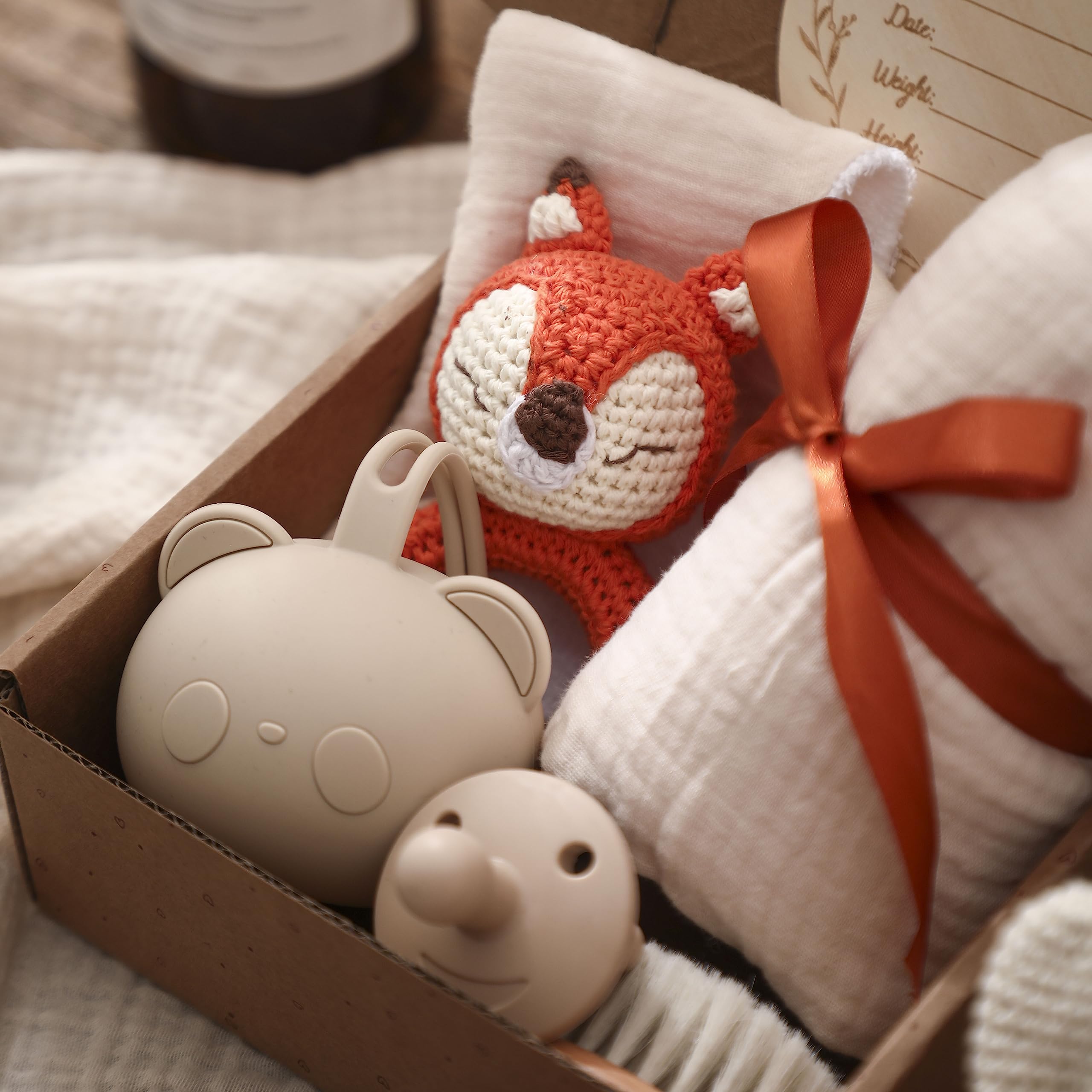 EERKEOD gift box storage doubles as nursery decor and keepsakes.