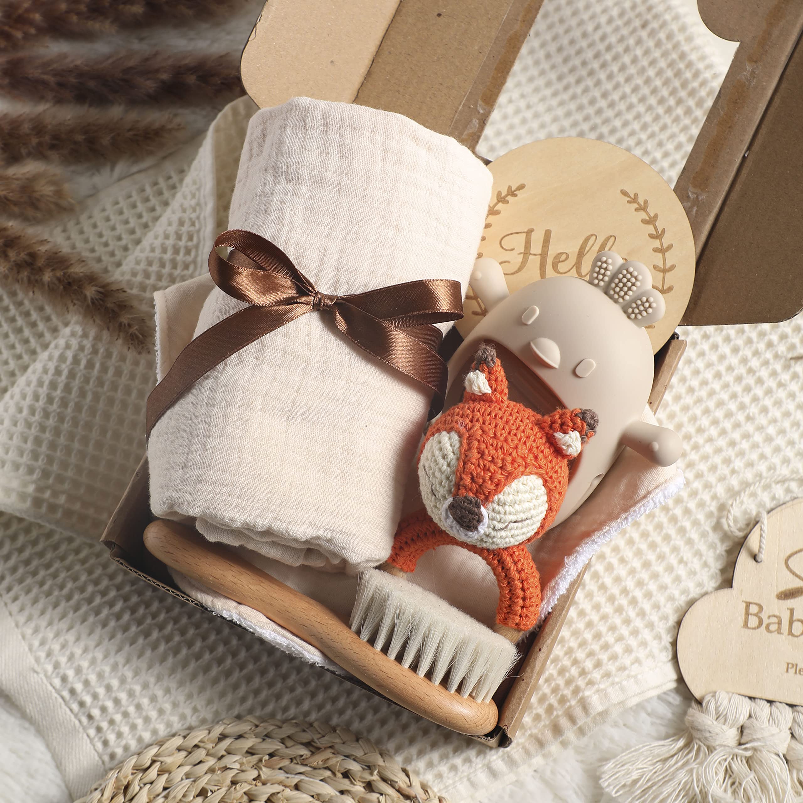 EERKEOD Hello World wooden card for keepsakes and photos