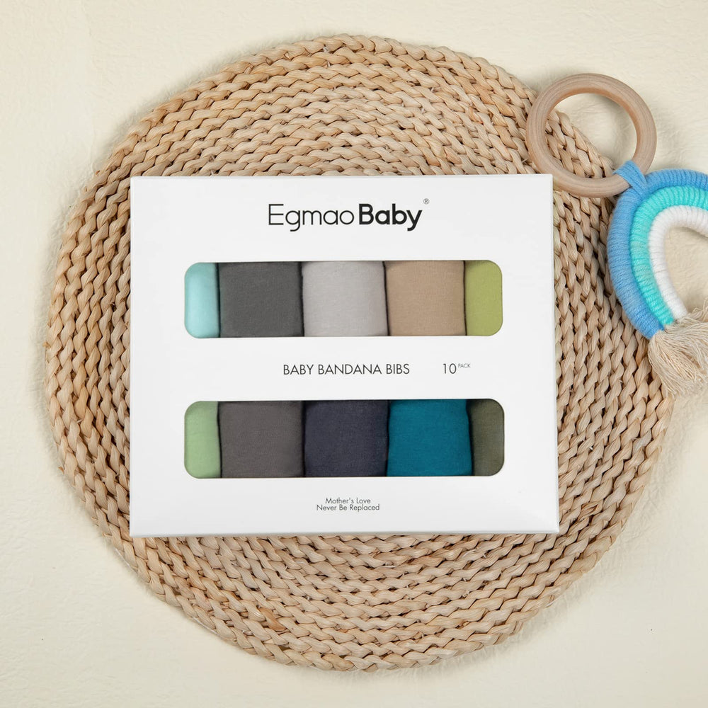 Egmao bibs in bright colors resist fading after washing.
