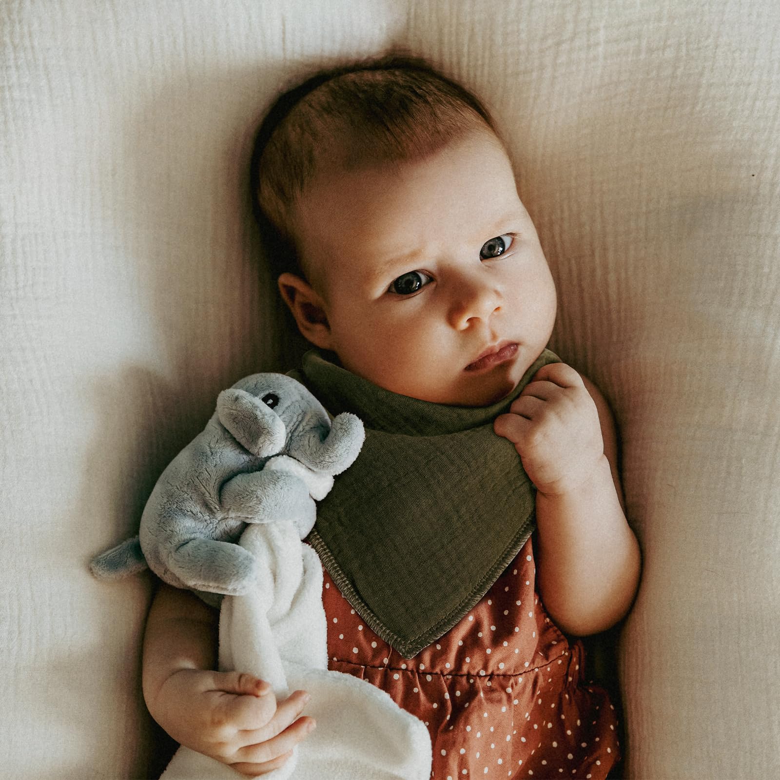 Egmao baby muslin bibs adjustable-snaps fit 0-36 months.