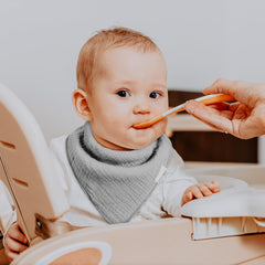 Egmao Baby bibs highlight front-back absorbency for drool and spills.