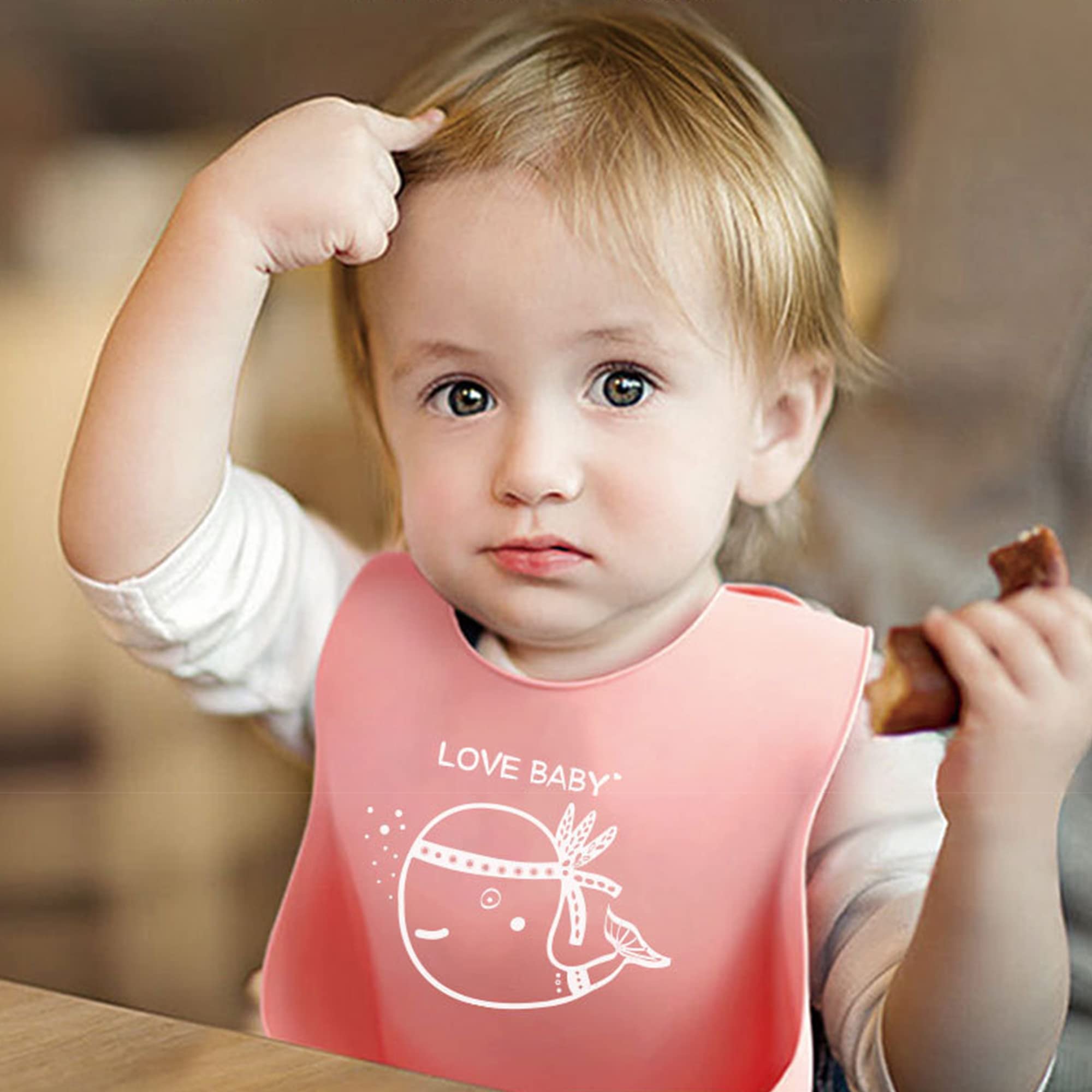 Eimmabey Silicone Bibs Blueberry 3D pocket highlights catch-all design for drips and crumbs