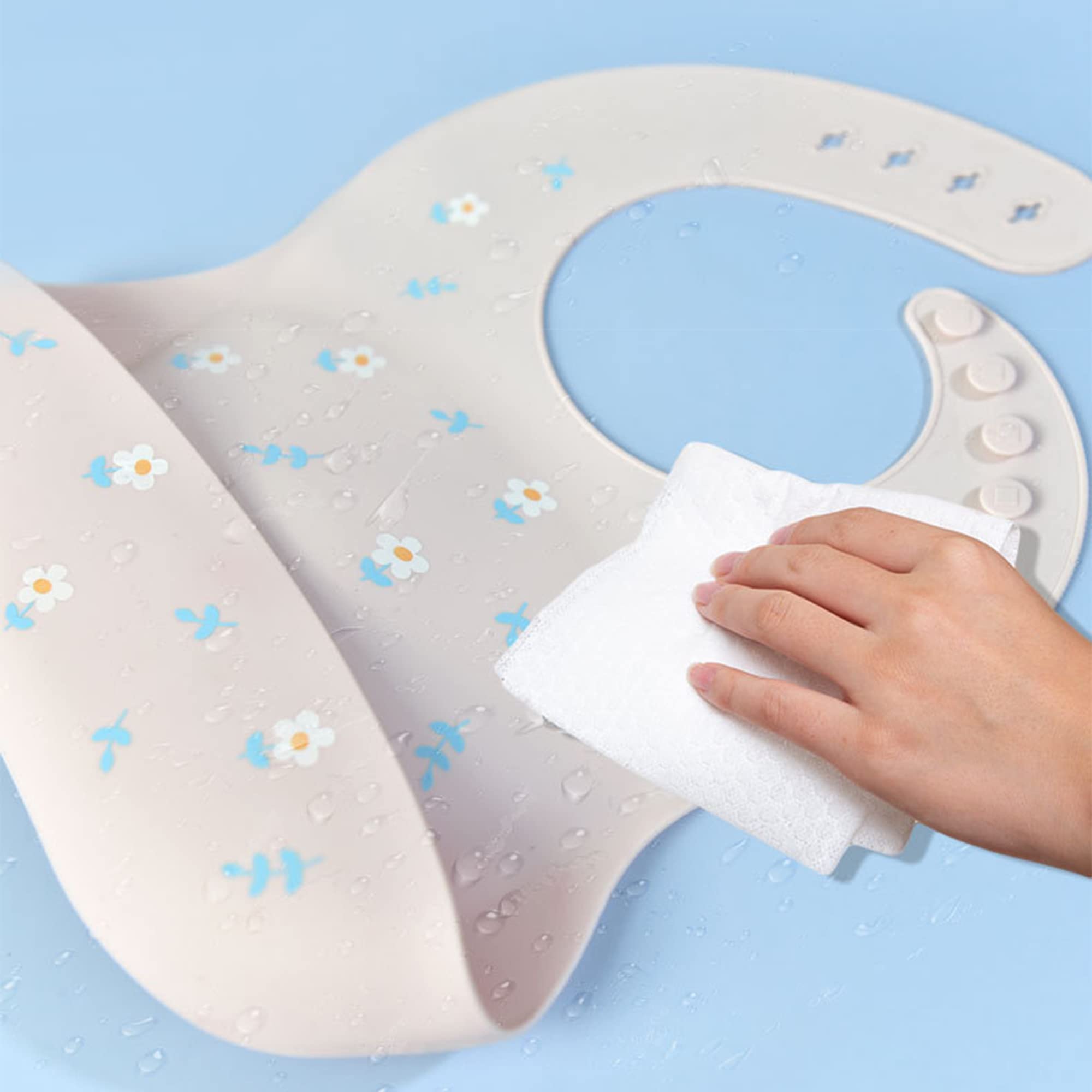 Eimmabey Silicone Bibs Blueberry colorful pattern demonstrates versatile mealtime protection for toddlers