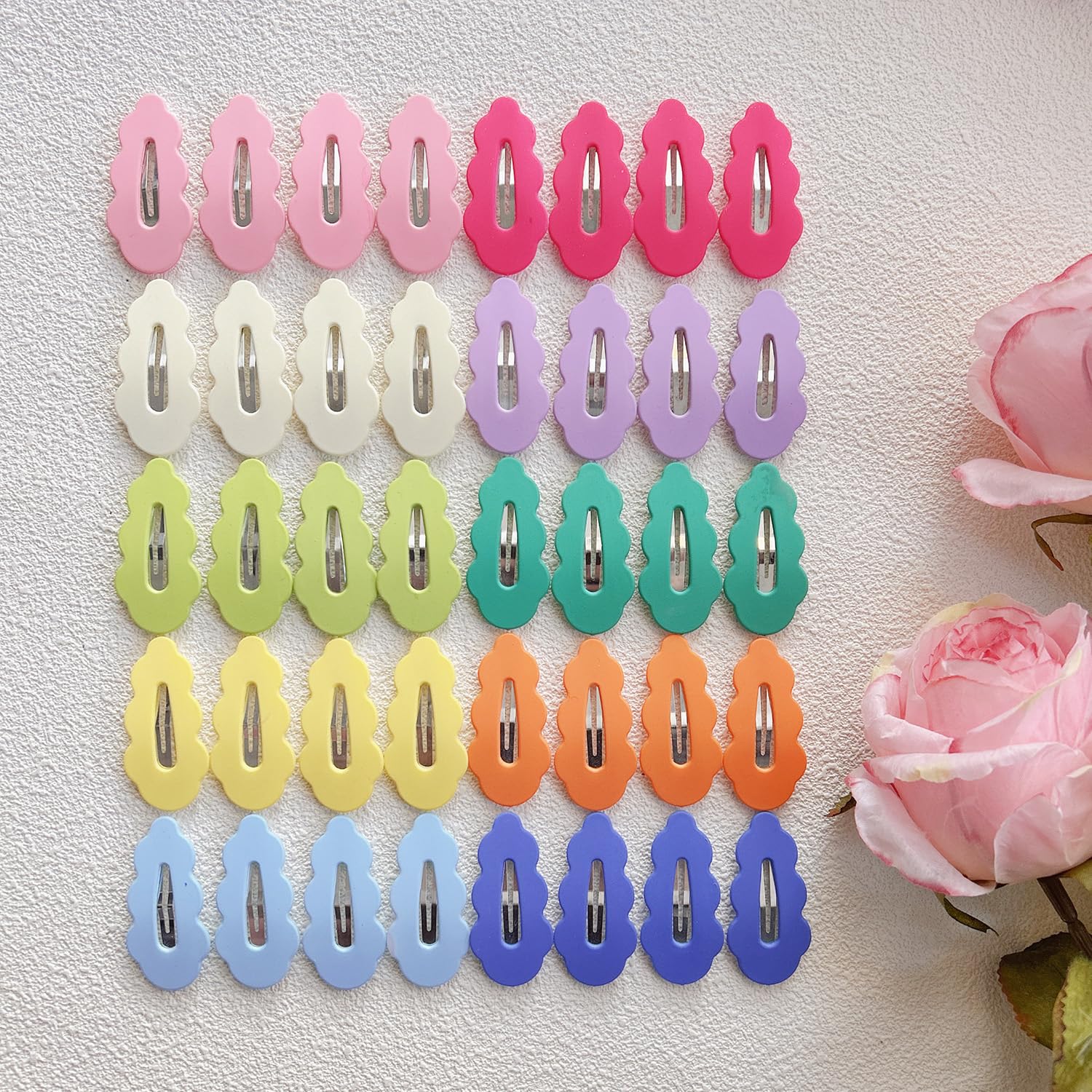 EleMirsa cloud-shaped barrettes in bright colors for playful hairstyles