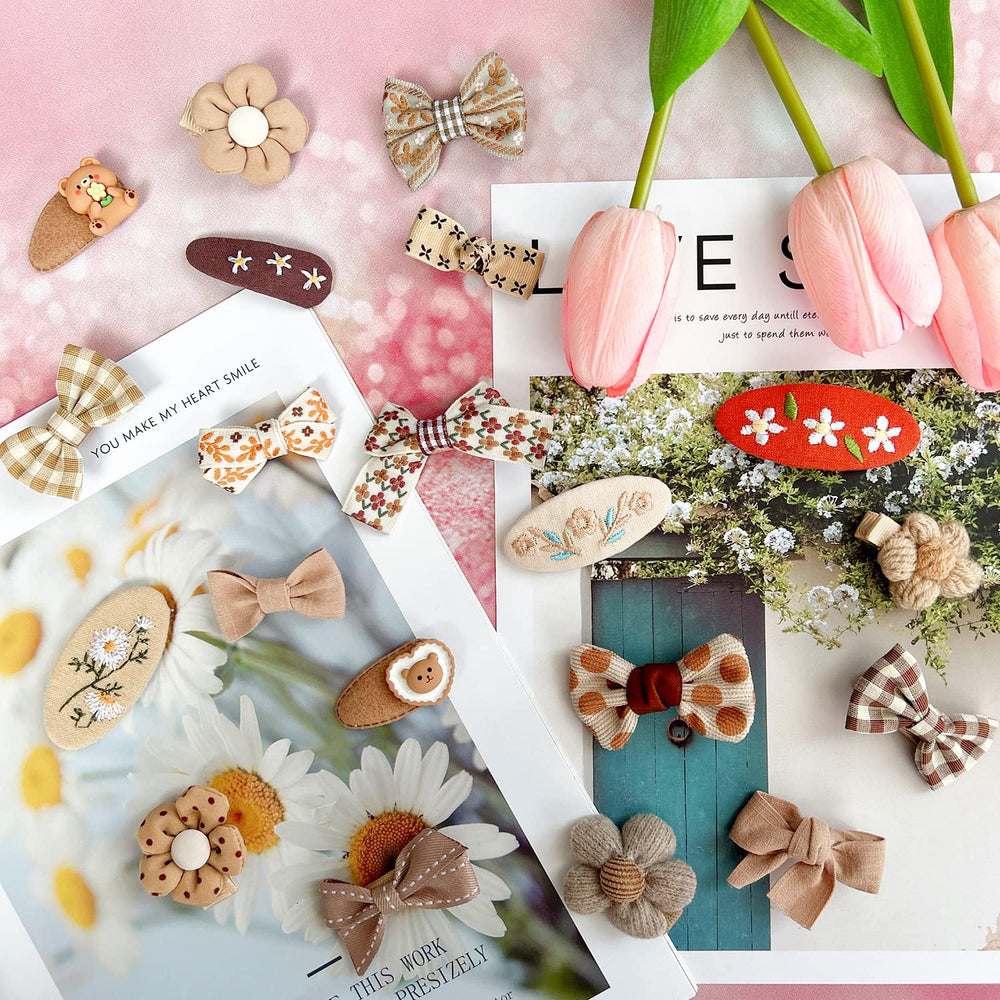 ELEMIRSA EleMirsa pink bow gift box highlights a ready-to-gift presentation