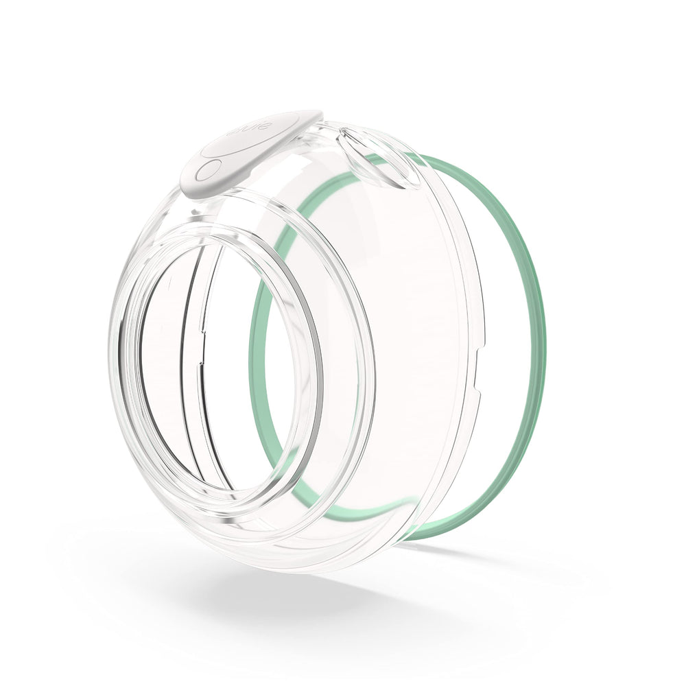 Elvie Stride front view for discreet milk collection up to 5 oz