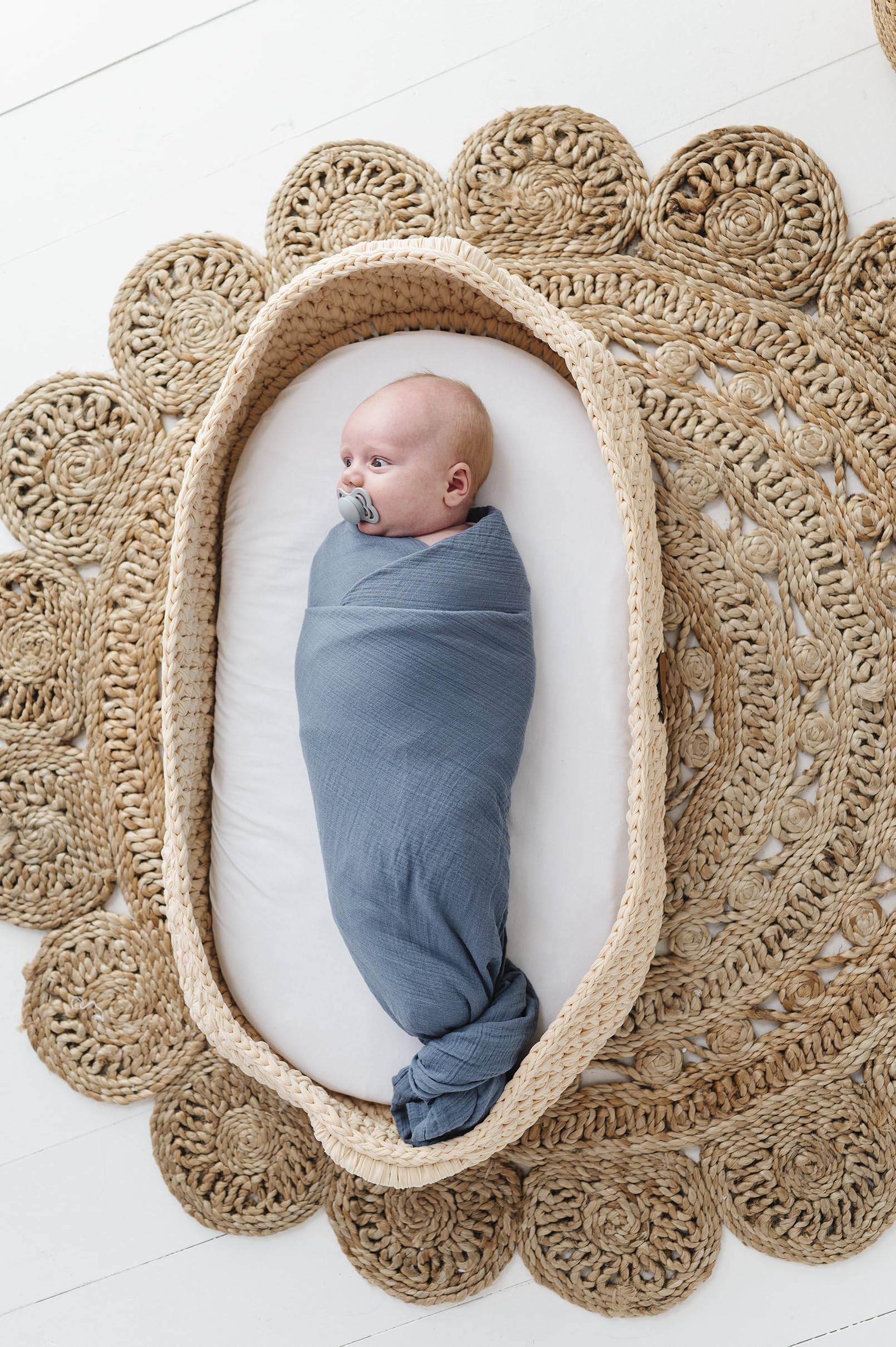 elys-co bluebell swaddle-multiuse suitable as stroller or nursing cover