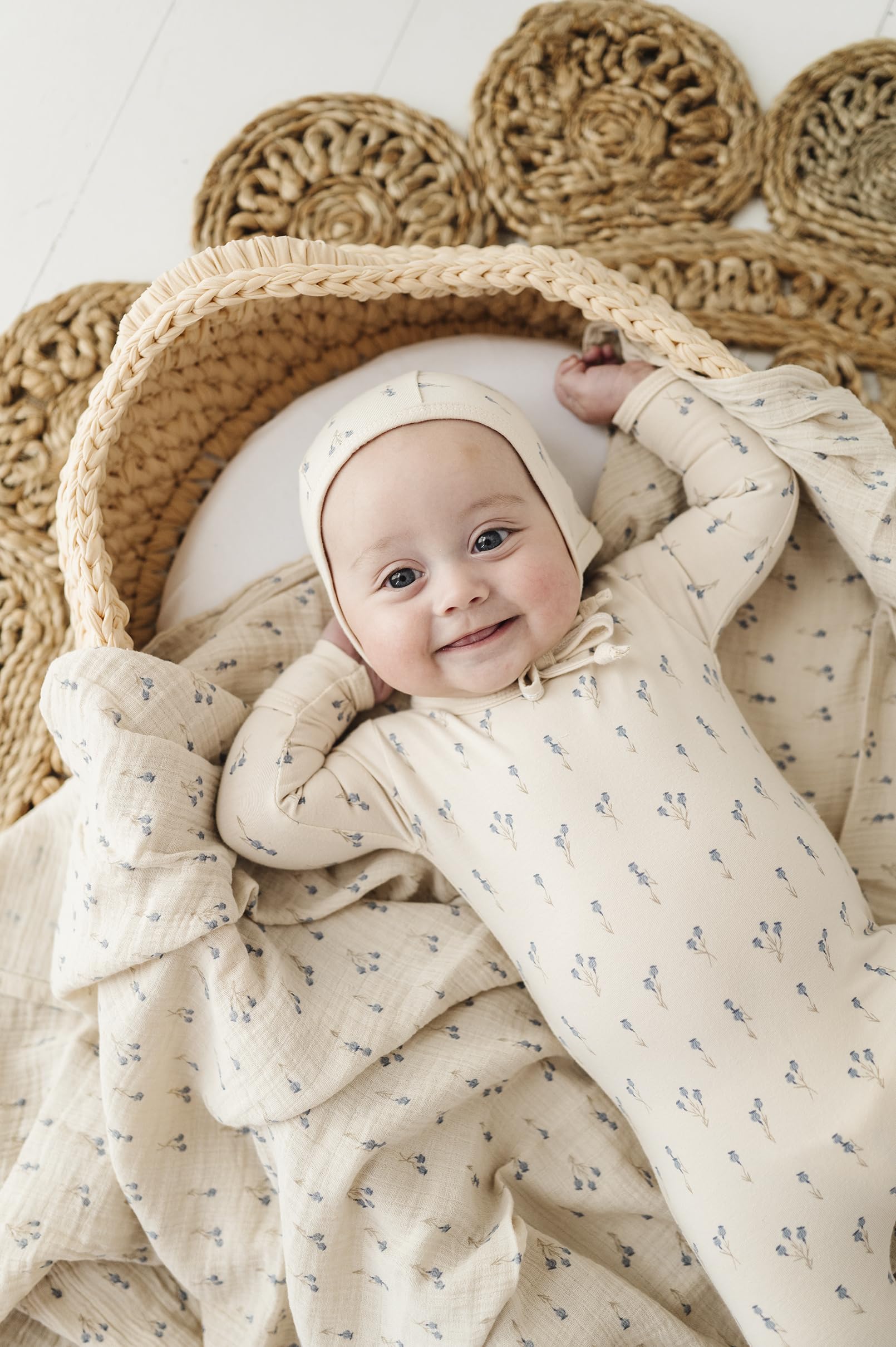 elys-co bluebell swaddle-soft-texture gentle on baby skin