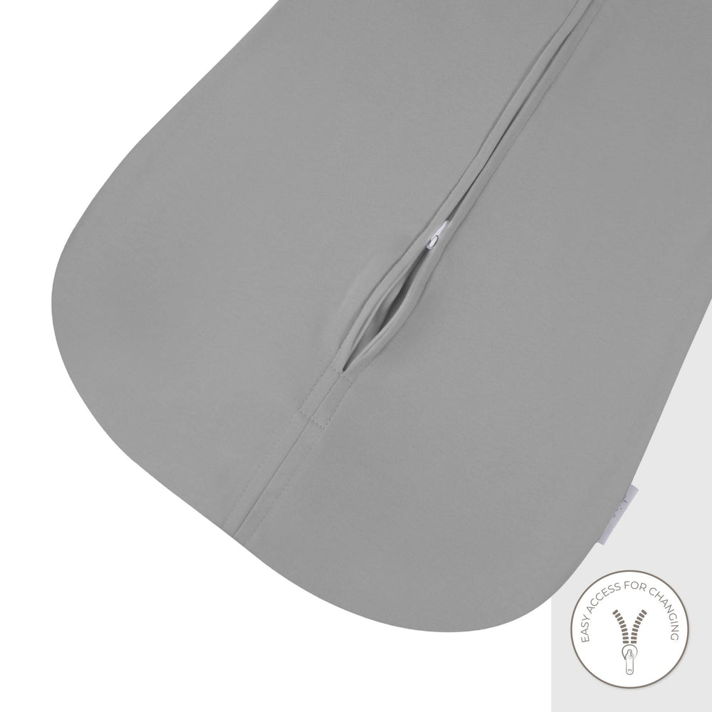 Ely's & Co bottom zipper image shows YKK zip for quick, smooth nighttime diaper changes.