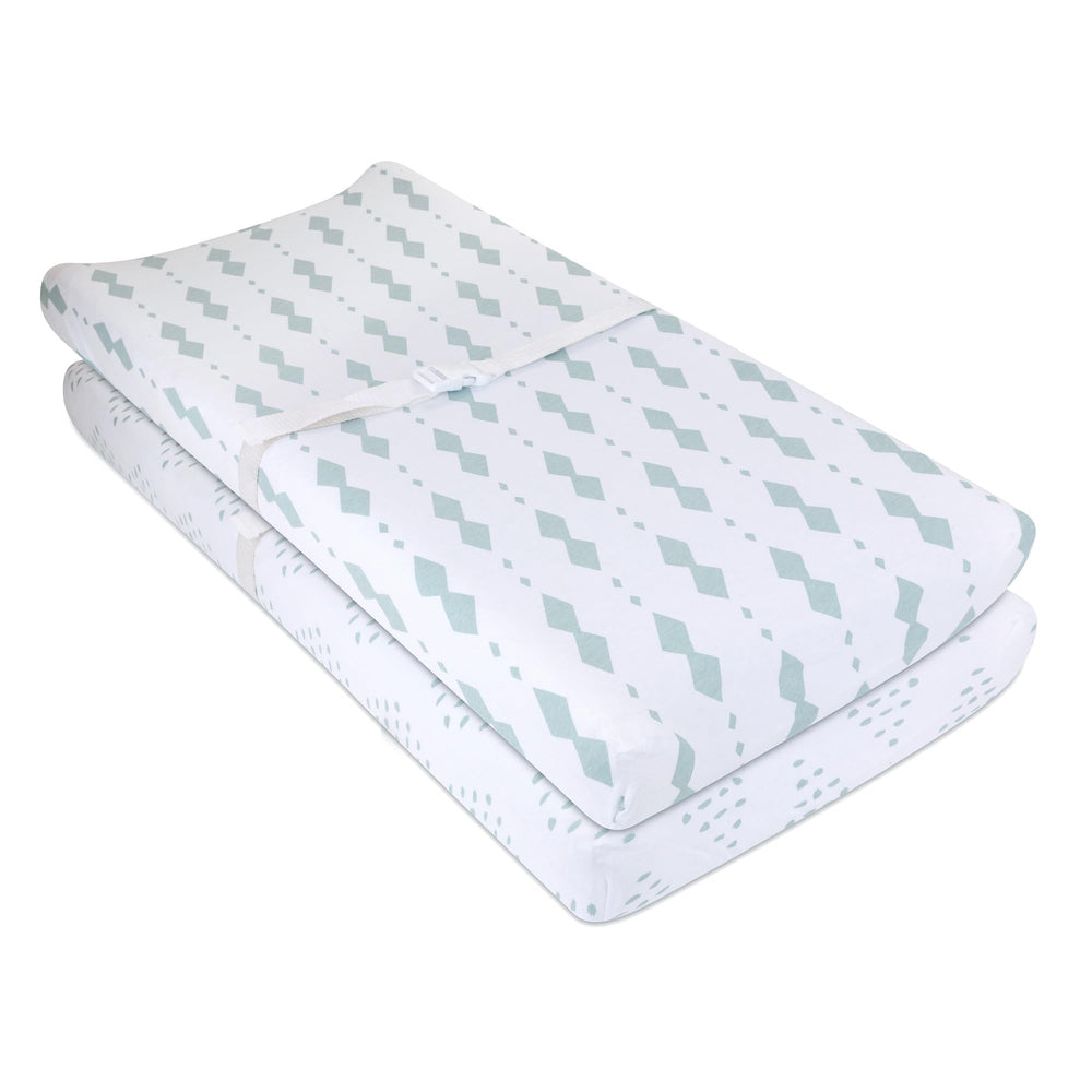 Ely's & Co Cover fits 36x18 pads and cradle mattresses securely