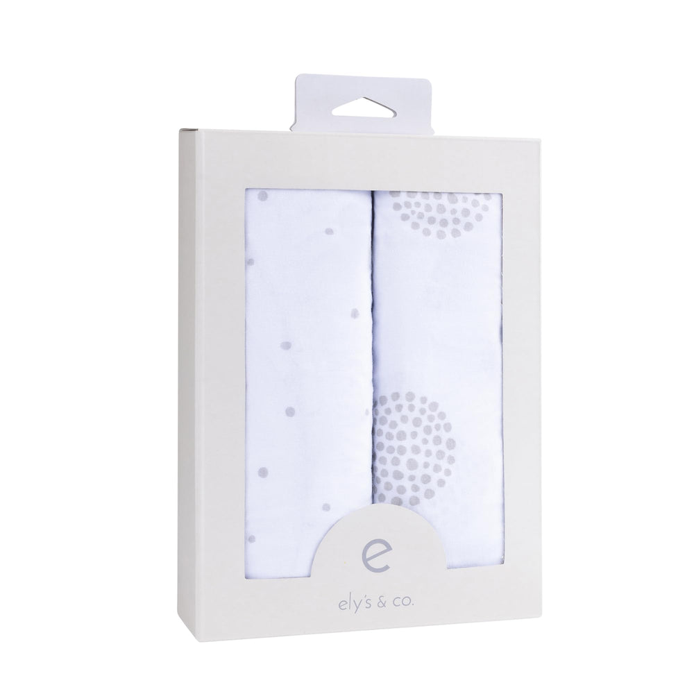 Ely's & Co. on-changing-pad view demonstrates secure fit with flexible stretch