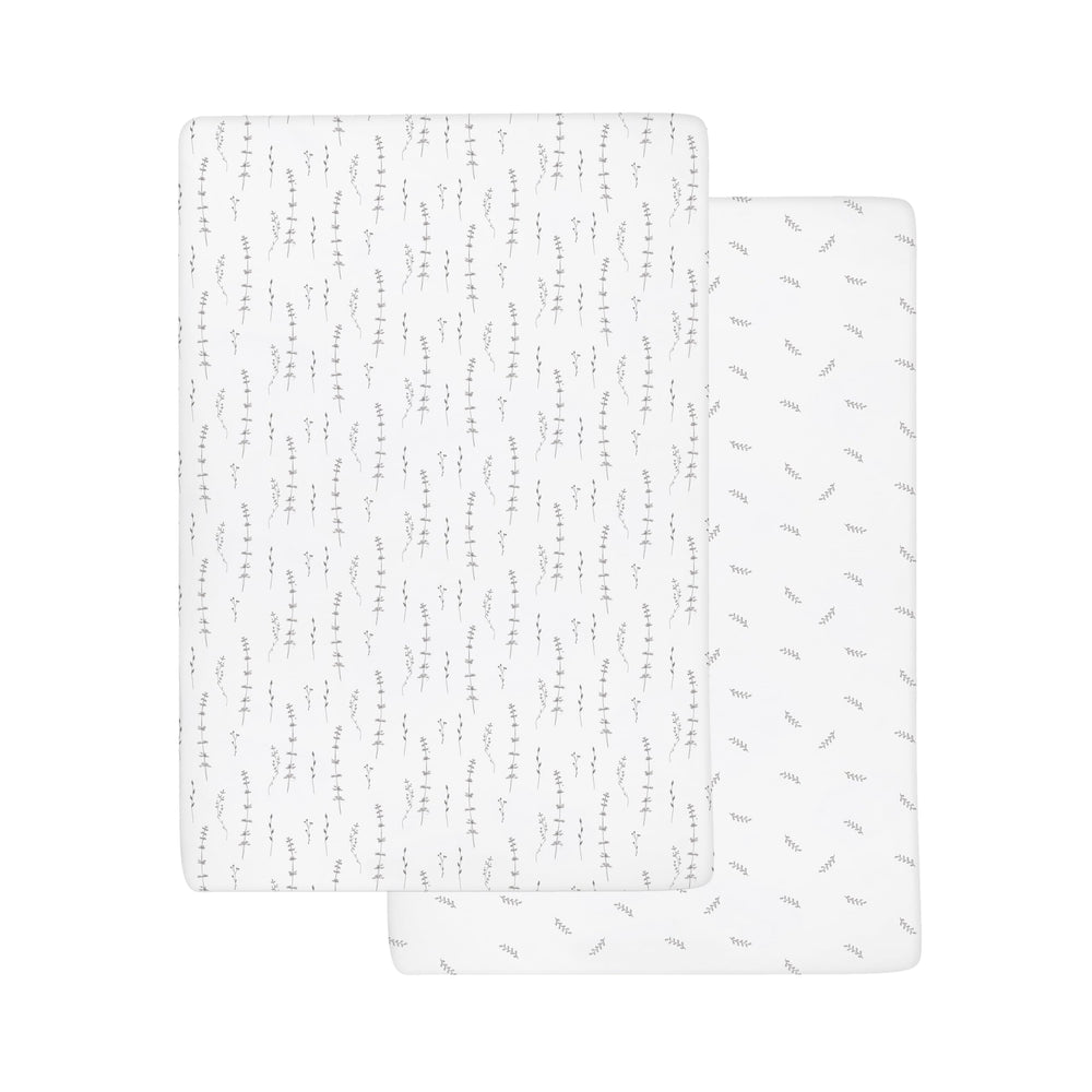 Ely's & Co crib sheets elastic band close-up demonstrating snug fit