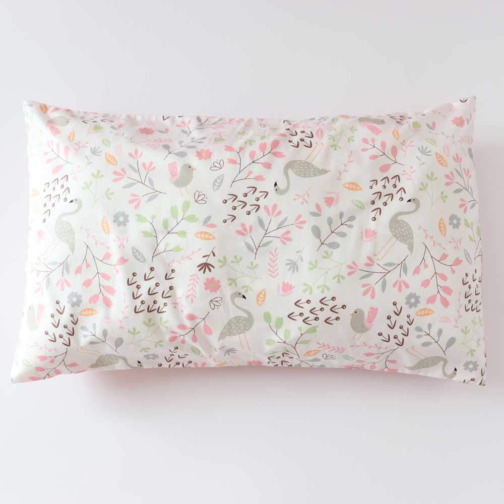 Emenpy cotton texture close-up highlights ultra-soft breathable fabric