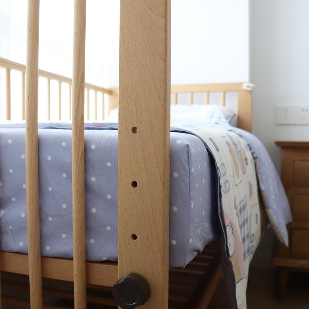 Emenpy hidden-zip duvet cover detail illustrates secure easy nightly changes without disturbing baby