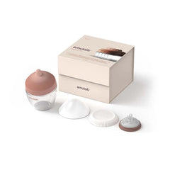 Emulait Glass Classic Bottle cap secures contents with a clean, hygienic seal.