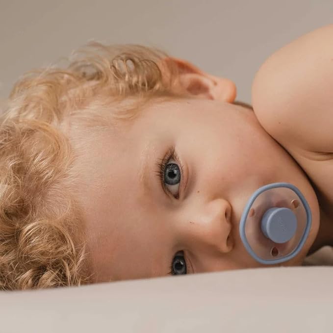 Emulait orthodontic pacifier design emphasizes ergonomic shape for comfortable sucking