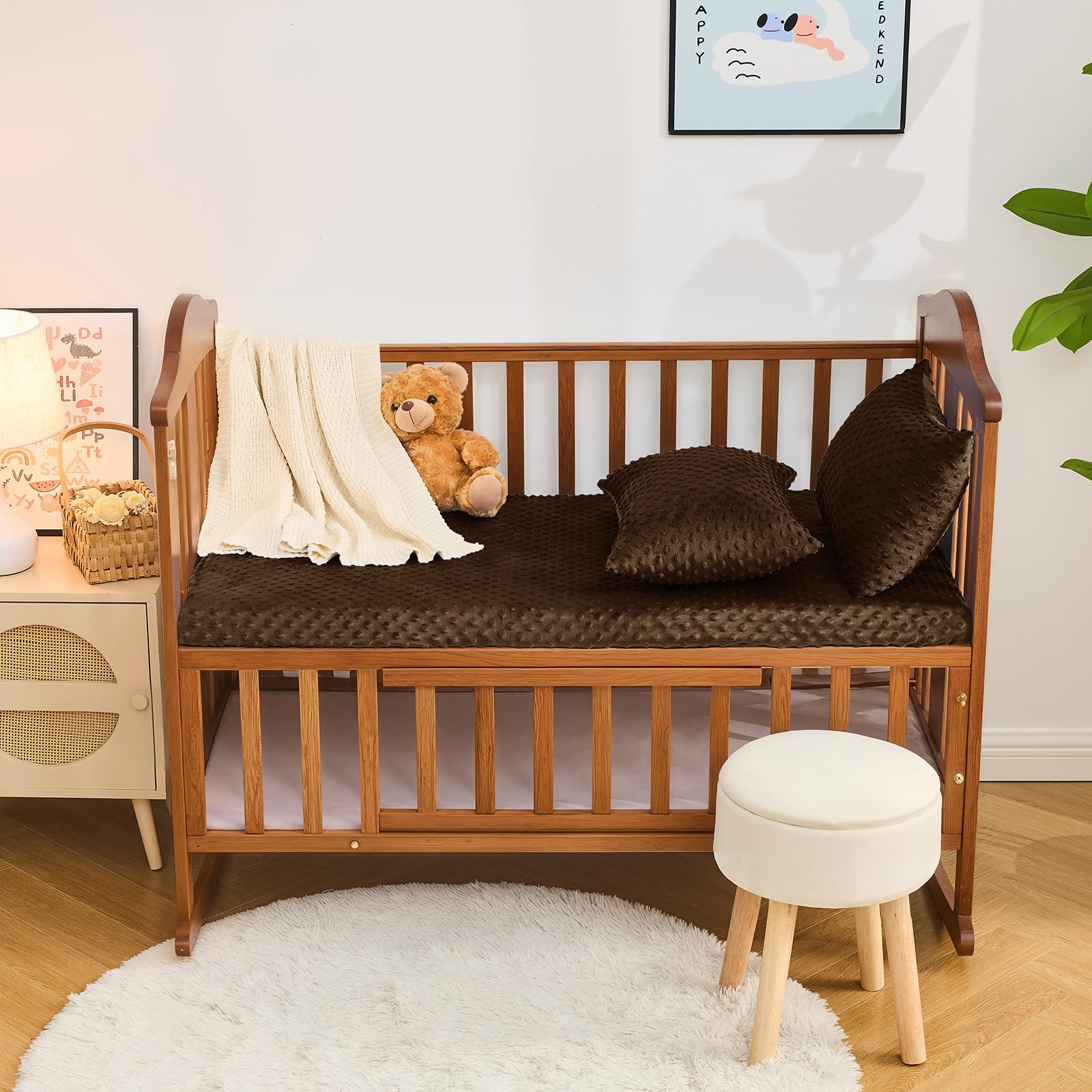 Entisn sheet included image showing one fitted sheet in nursery