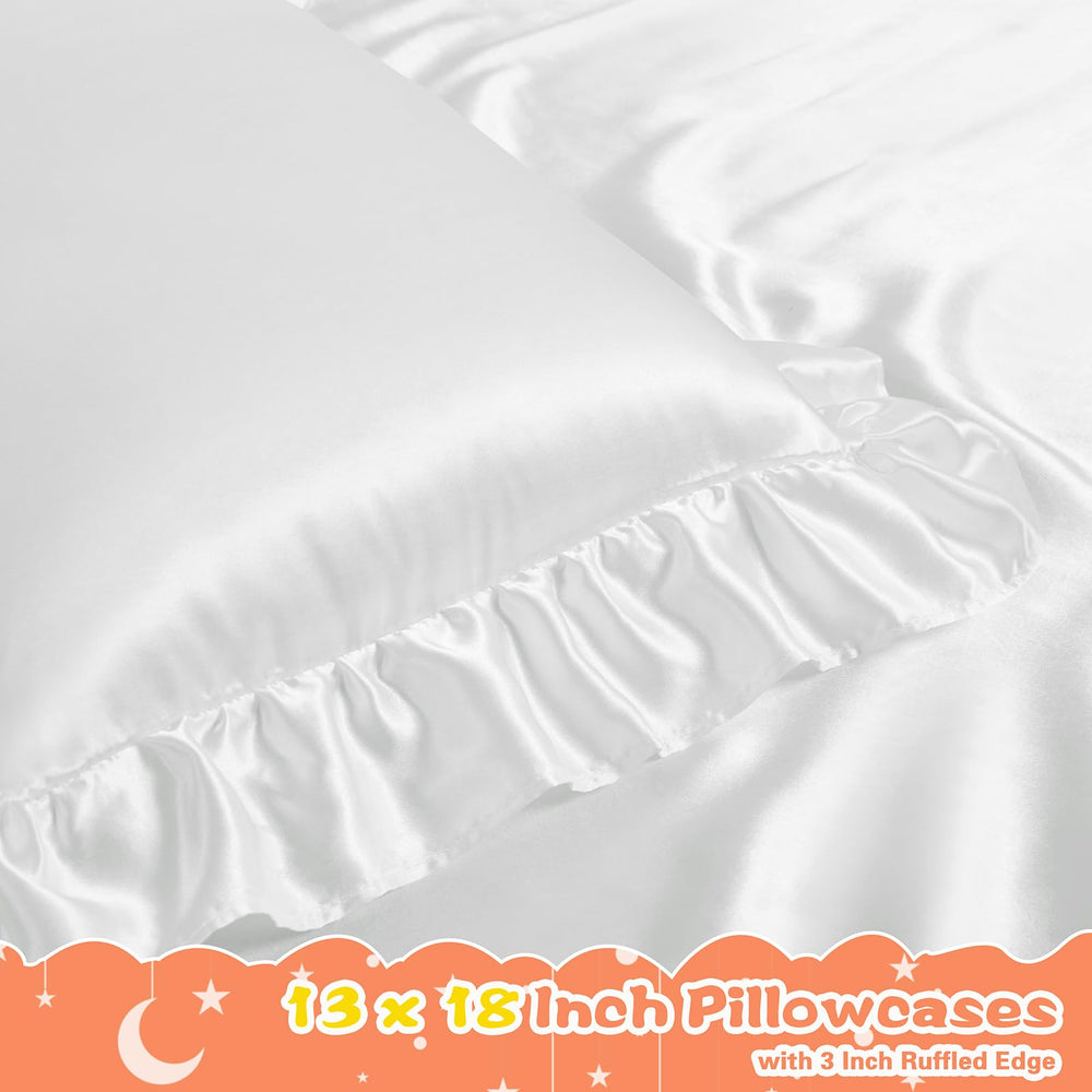 Entisn Envelope-closure pillowcase demonstrates snag-free, kid-friendly design.