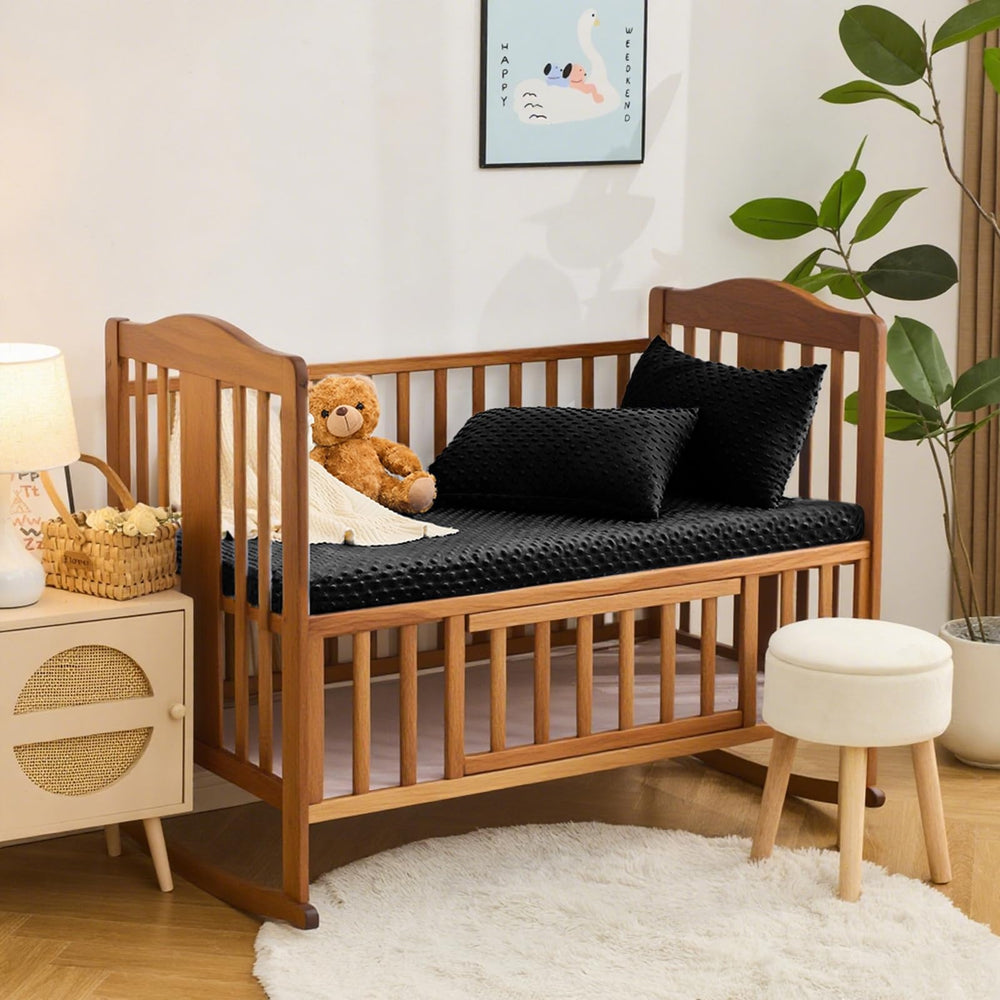 Entisn Toddler Pillowcase concealed zipper surface shows safe, smooth touch.