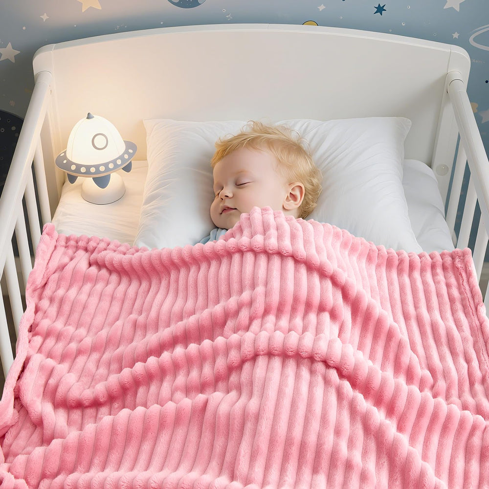 Eonkasp crib and stroller usage for on-the-go warmth.