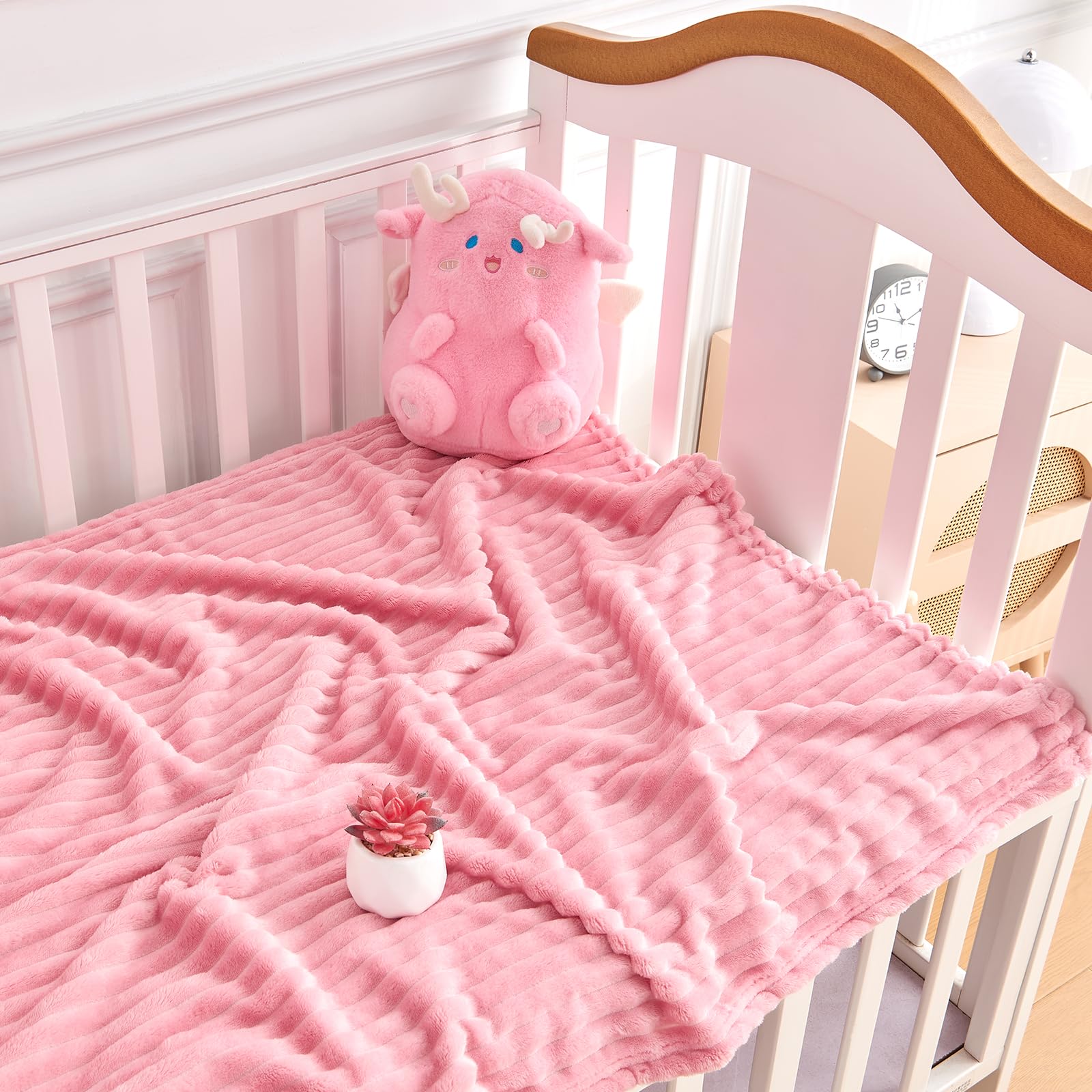 Eonkasp reversible striped design adds style and versatility.