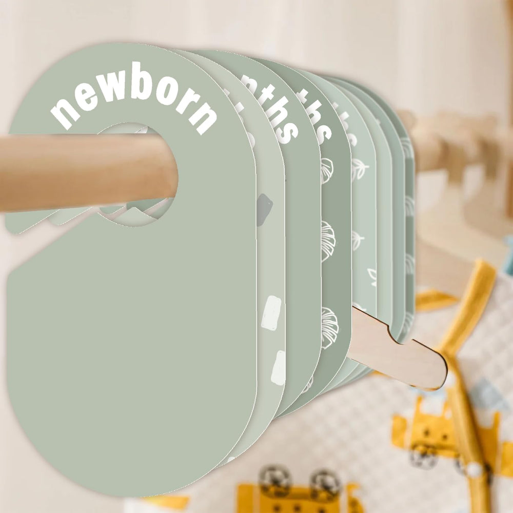 eoscasely divider set fits most standard closet rods for easy installation.