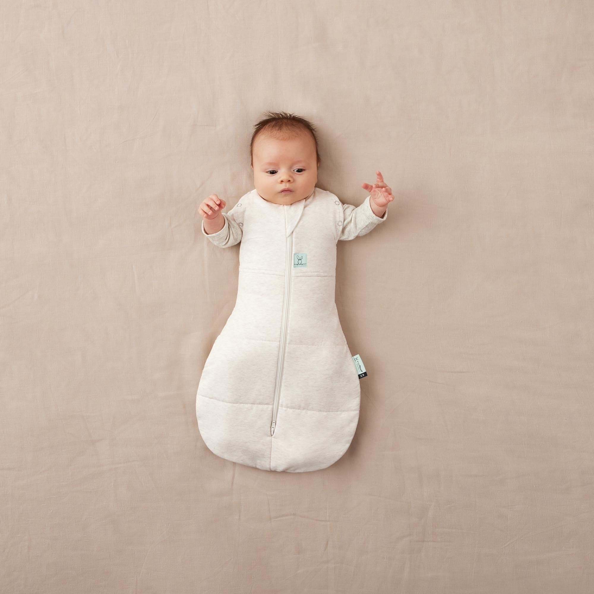 ergoPouch Cocoon Swaddle Sack soft organic cotton close-up shows breathable fabric