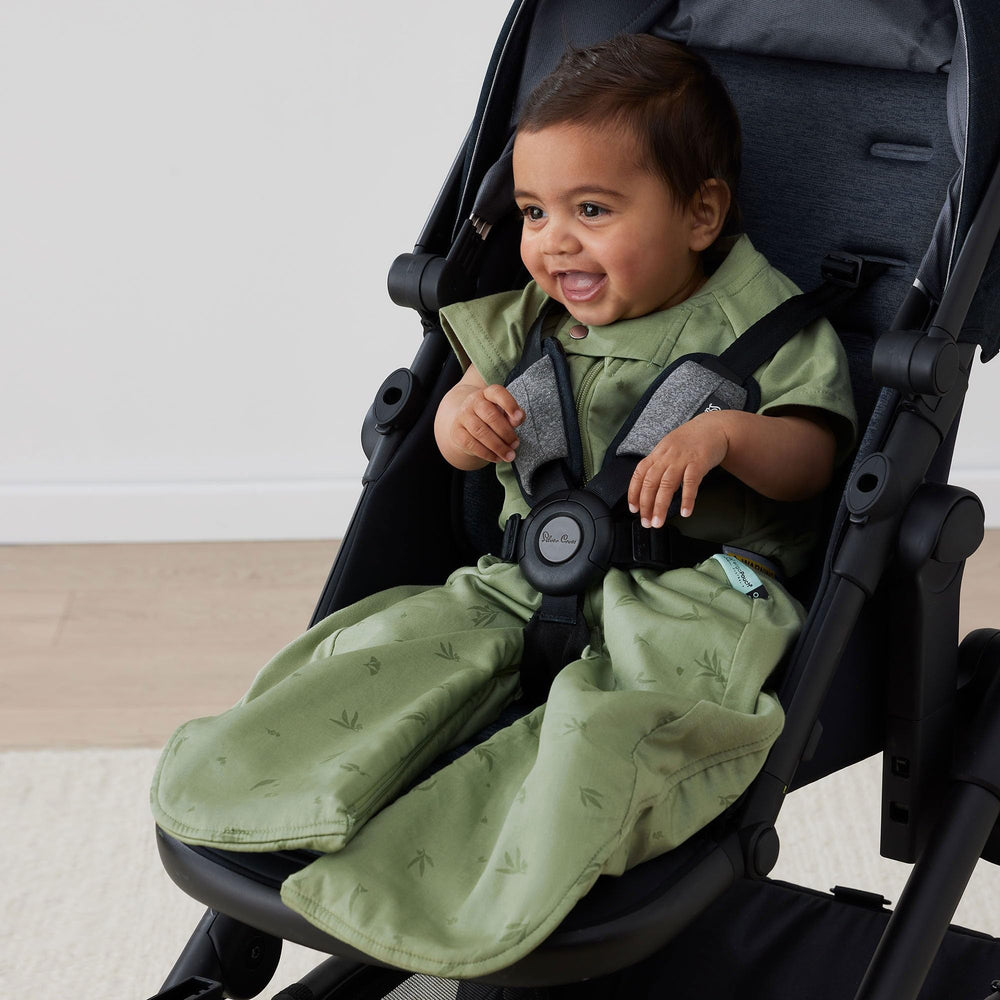 ergoPouch Sleep Suit Bag converts for car-seat use during travel