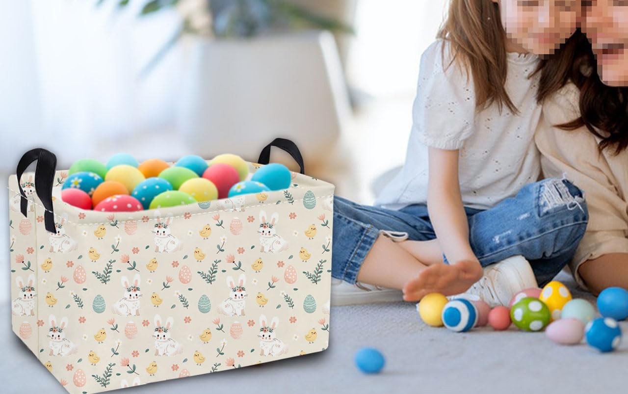 Essme cotton rope handles ease transport from living room to play area.
