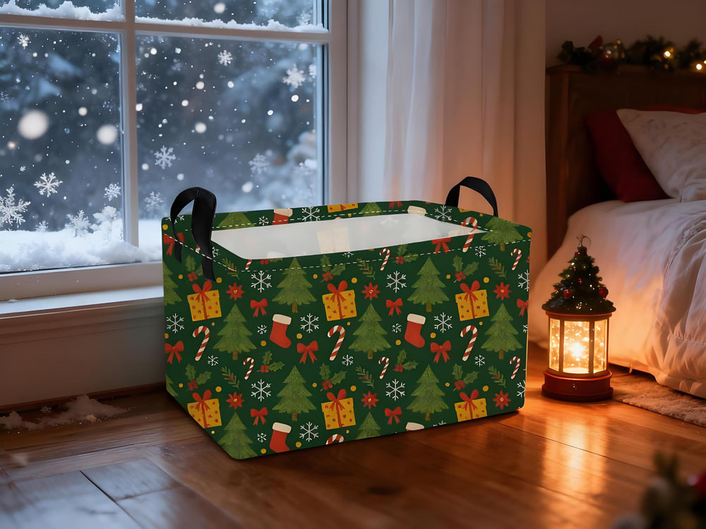 Essme green Christmas basket with thick cotton rope handles for easy transport.