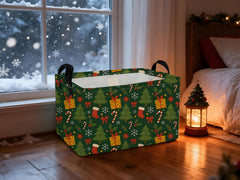 Essme green Christmas basket with thick cotton rope handles for easy transport.