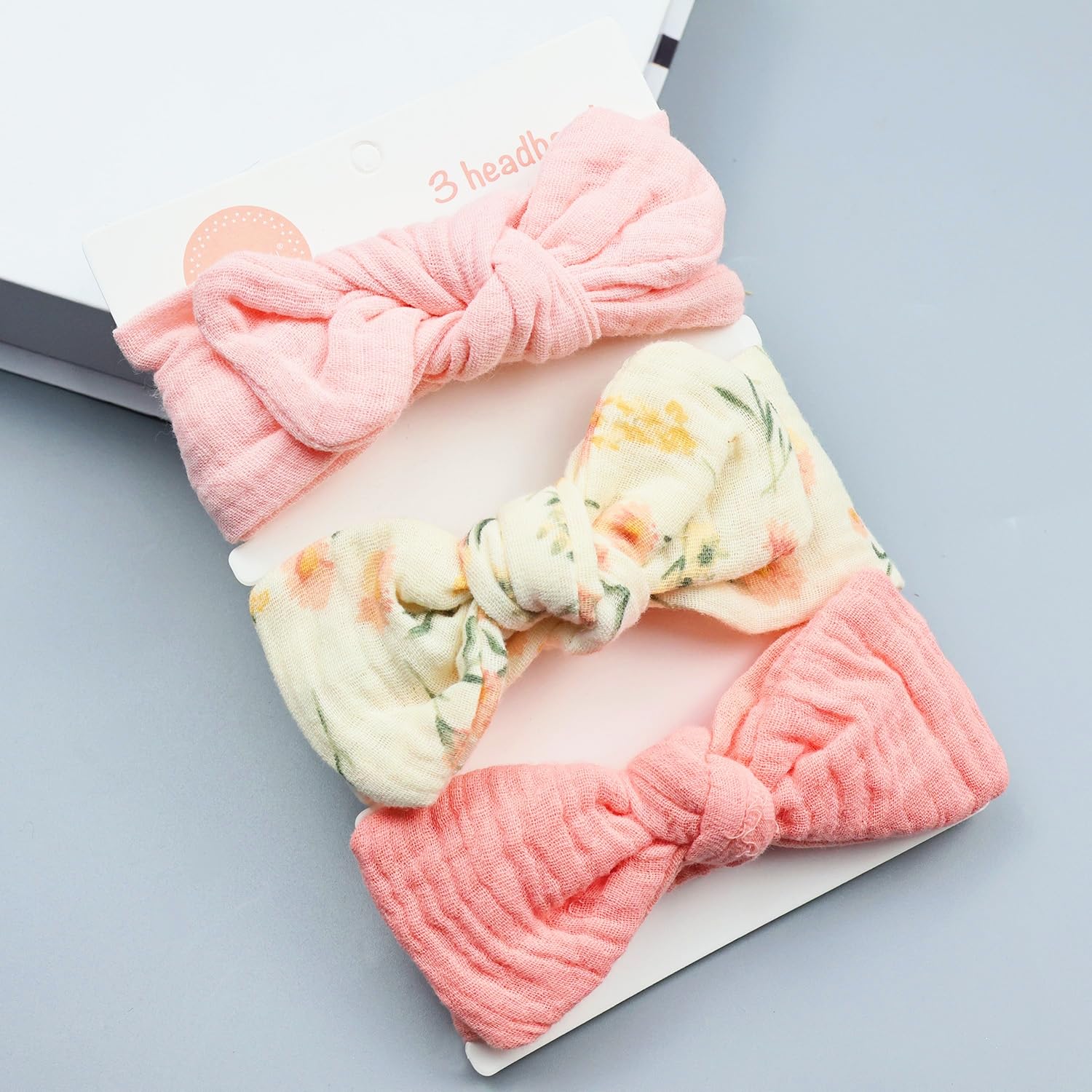 Esumun baby party headband ideal for birthdays and family photos.