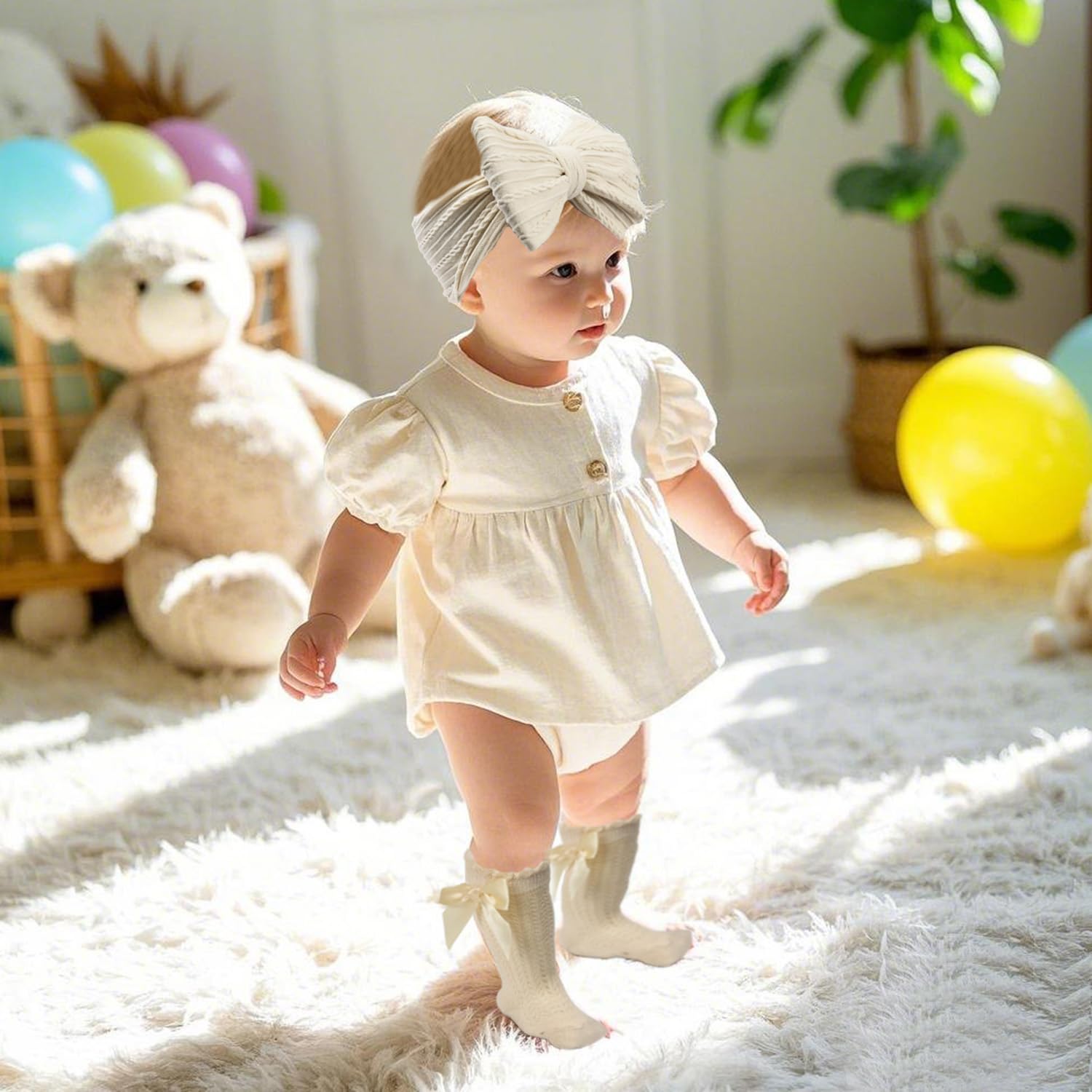 Esumun baby shower photo prop set with bows and socks.
