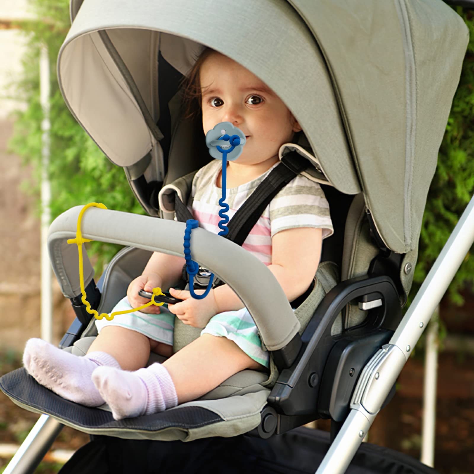 ETETOO buckle closeup shows adjustable design for growing babies.